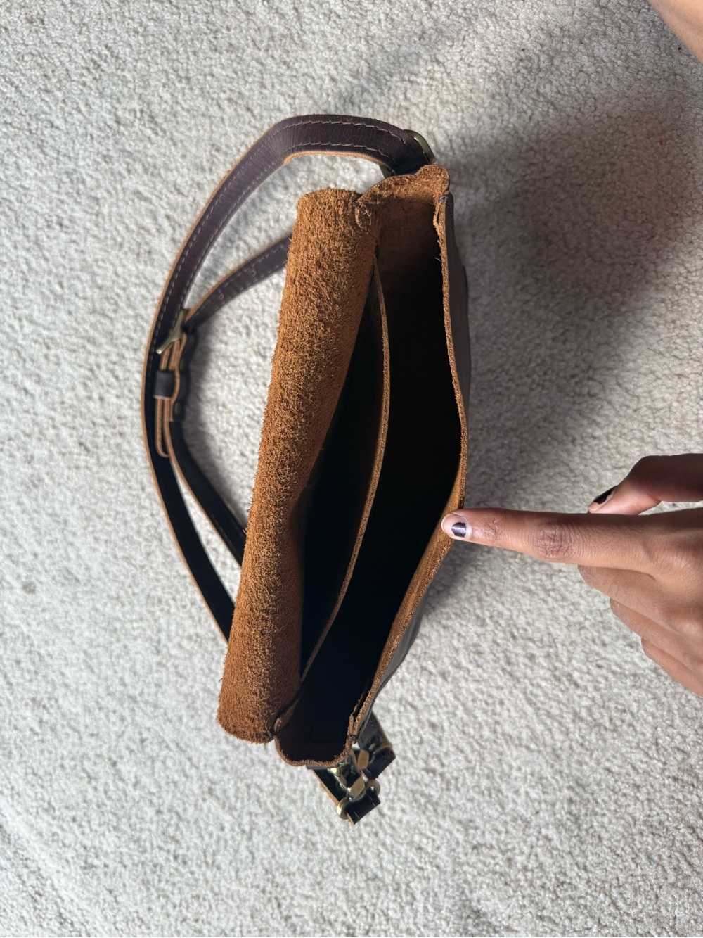 Portland Leather Medium Metro Crossbody Flap Bag in Brown Grizzly - GUC - Picture 7 of 10